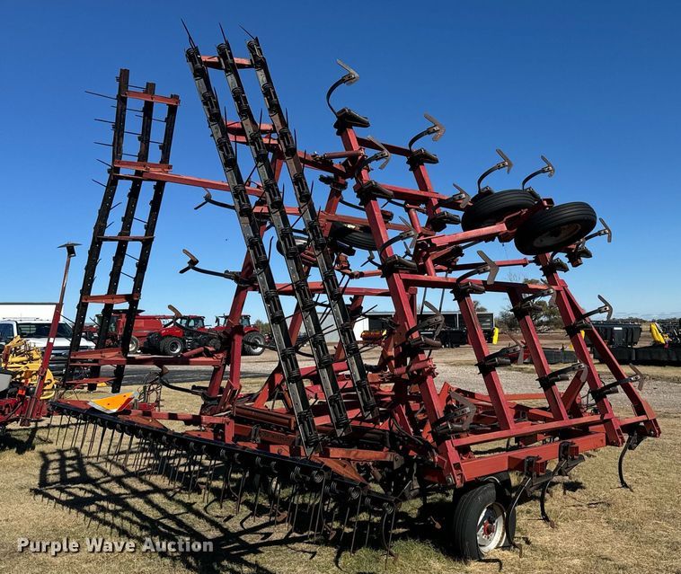 image for item DX3755 Case IH 4800 field cultivator