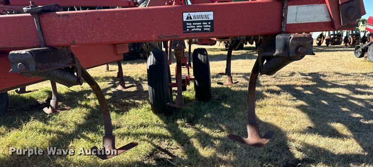 image for item DX3755 Case IH 4800 field cultivator