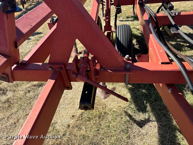 image for item DX3755 Case IH 4800 field cultivator