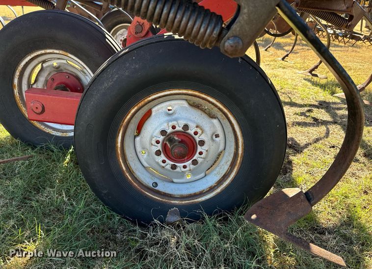 image for item DX3755 Case IH 4800 field cultivator