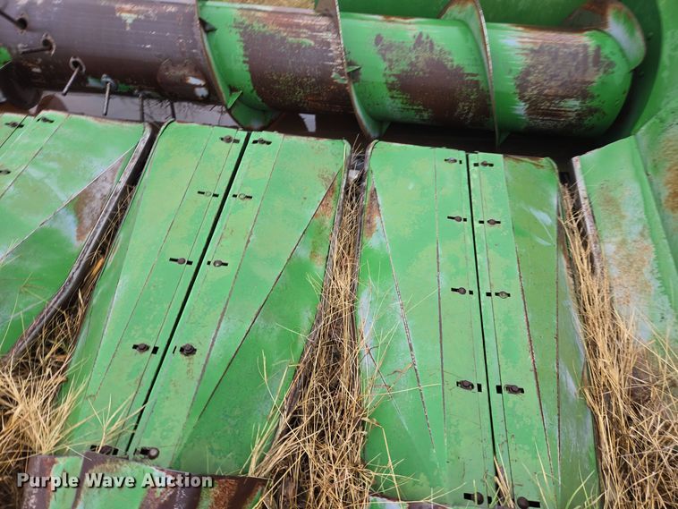 image for item EE7924 John Deere 653 all-crop head