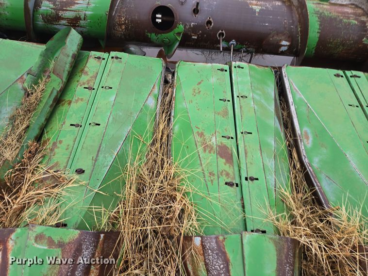 image for item EE7924 John Deere 653 all-crop head