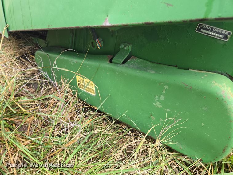 image for item EE7924 John Deere 653 all-crop head