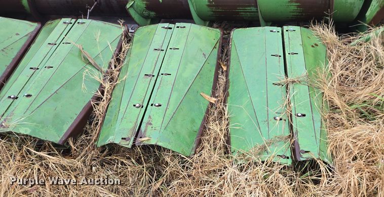 image for item EE7925 John Deere 653 all-crop head