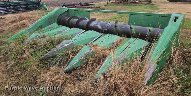 image for item EE7926 John Deere 653A all-crop head