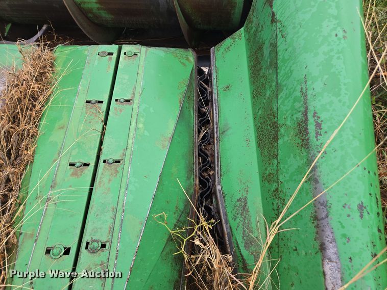 image for item EE7926 John Deere 653A all-crop head