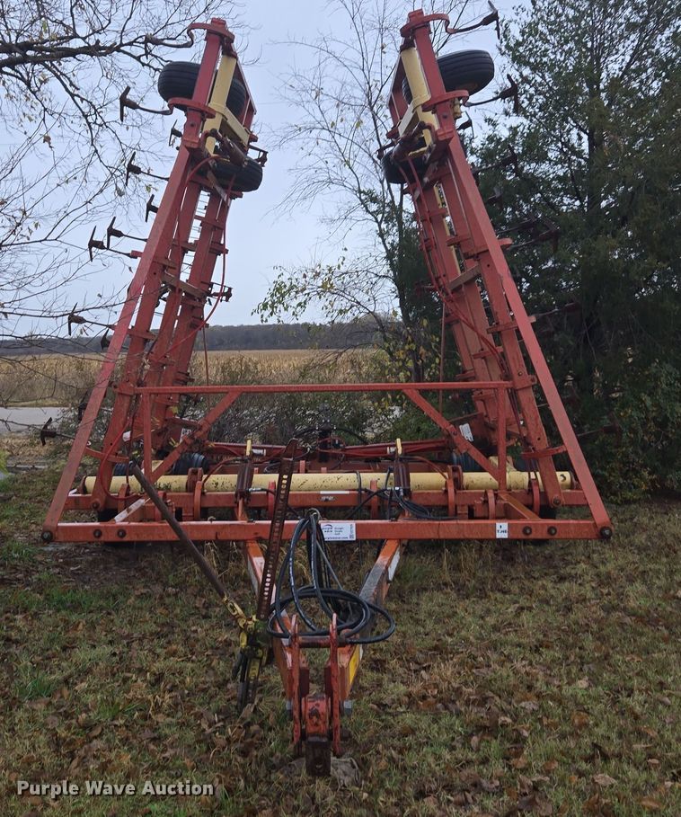 image for item EE7929 Krause 4133 field cultivator