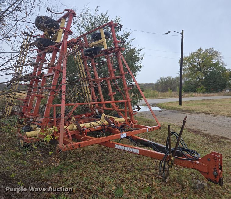 image for item EE7929 Krause 4133 field cultivator