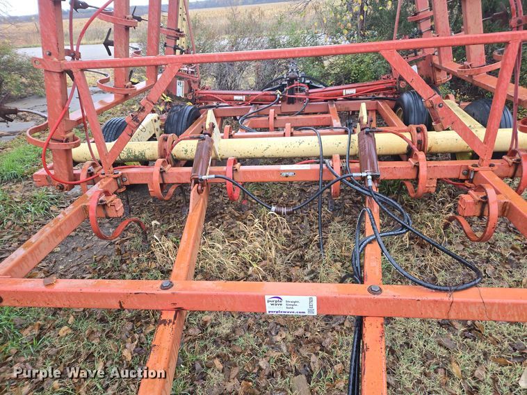 image for item EE7929 Krause 4133 field cultivator
