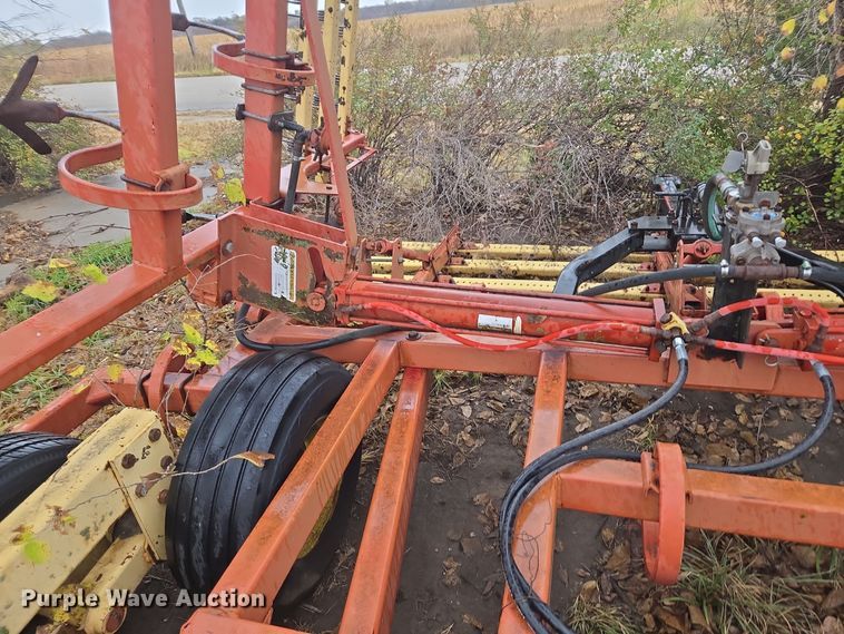 image for item EE7929 Krause 4133 field cultivator