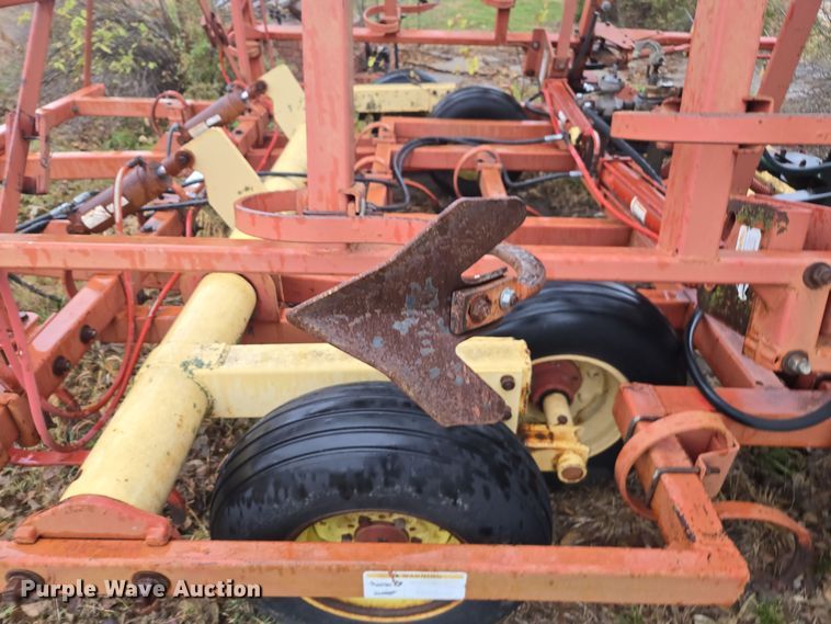 image for item EE7929 Krause 4133 field cultivator
