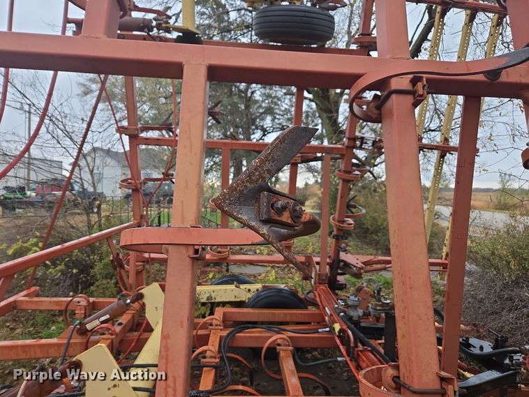 image for item EE7929 Krause 4133 field cultivator