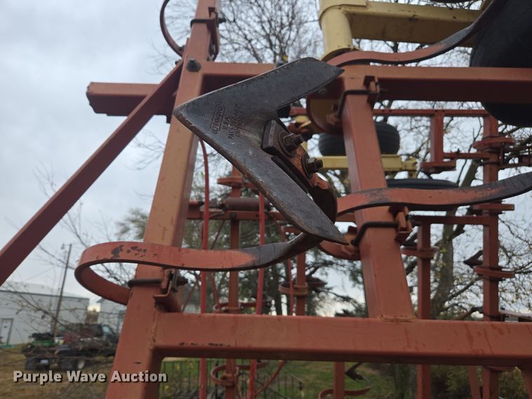 image for item EE7929 Krause 4133 field cultivator