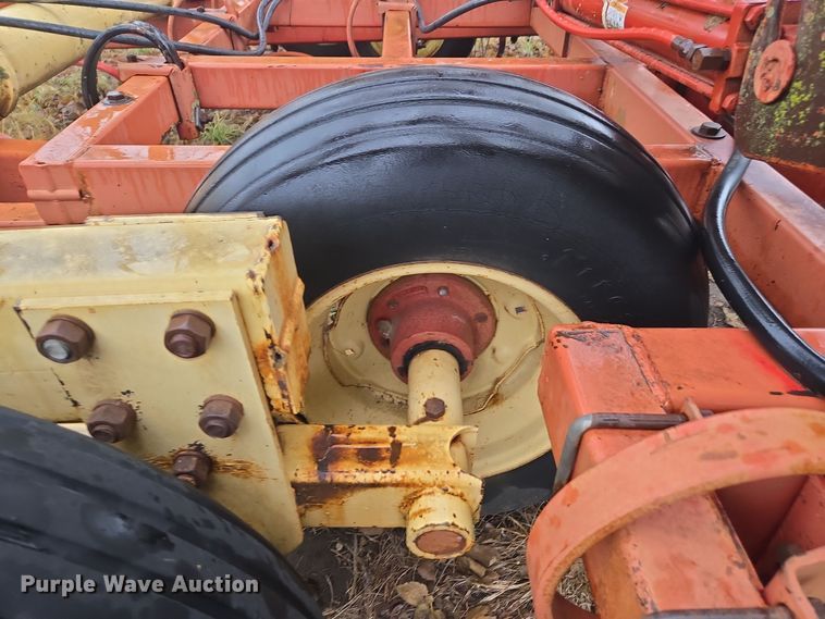 image for item EE7929 Krause 4133 field cultivator