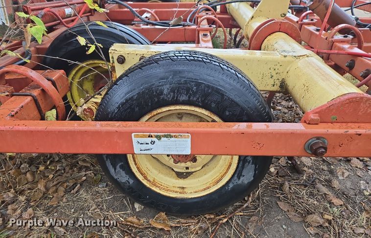 image for item EE7929 Krause 4133 field cultivator