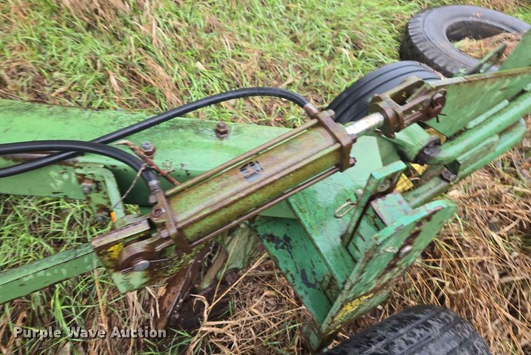 image for item EE7934 John Deere A1450 five bottom plow