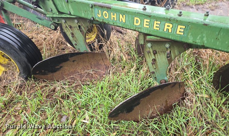 image for item EE7934 John Deere A1450 five bottom plow