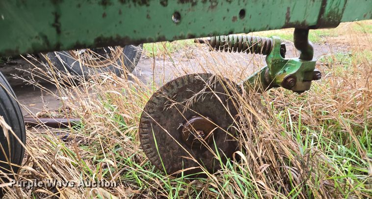 image for item EE7934 John Deere A1450 five bottom plow