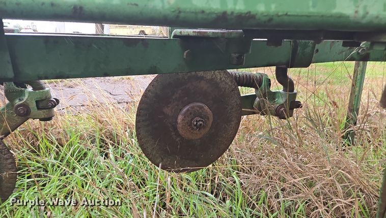 image for item EE7934 John Deere A1450 five bottom plow