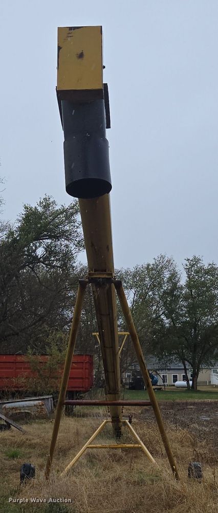 image for item EE7935 Grain auger