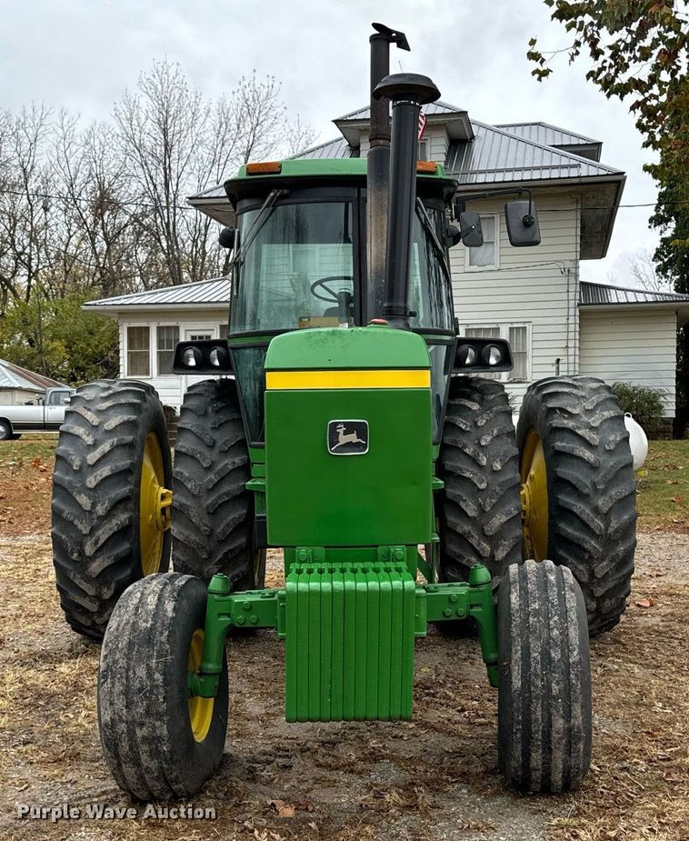 image for item EG6871 1975 John Deere 4430 tractor