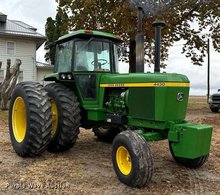 image for item EG6871 1975 John Deere 4430 tractor