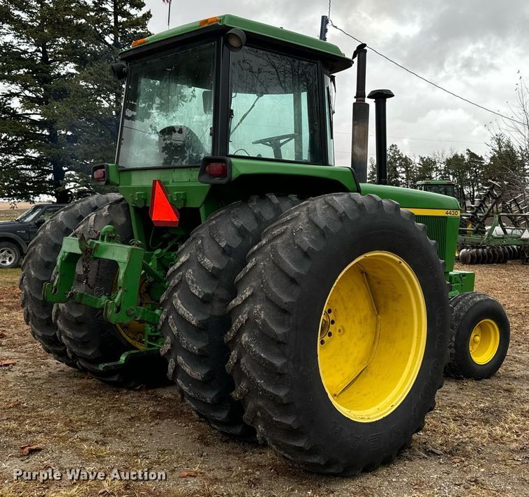 image for item EG6871 1975 John Deere 4430 tractor