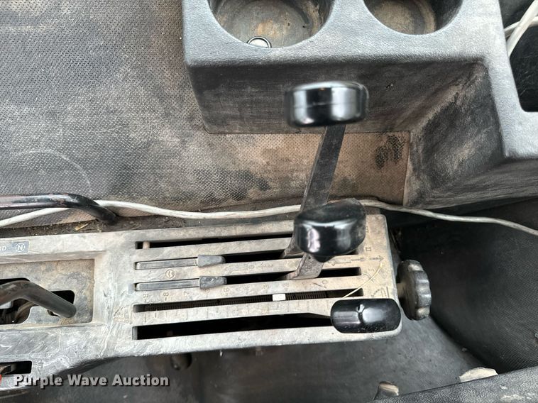 image for item EG6871 1975 John Deere 4430 tractor