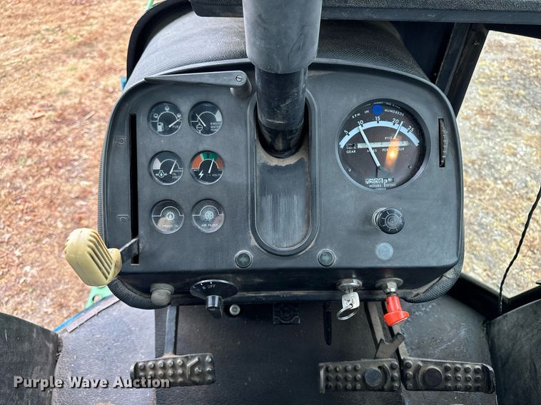 image for item EG6871 1975 John Deere 4430 tractor