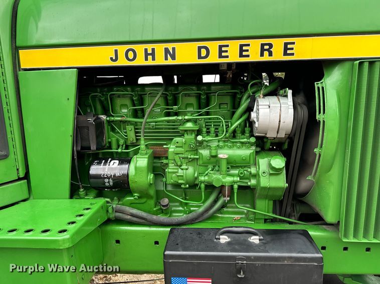 image for item EG6871 1975 John Deere 4430 tractor