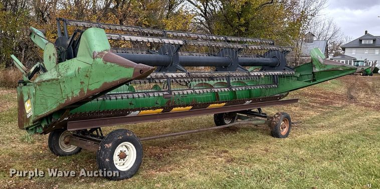 image for item EG6872 John Deere 220 rigid head