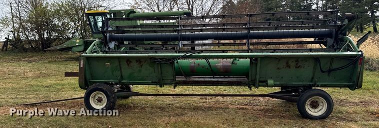 image for item EG6872 John Deere 220 rigid head