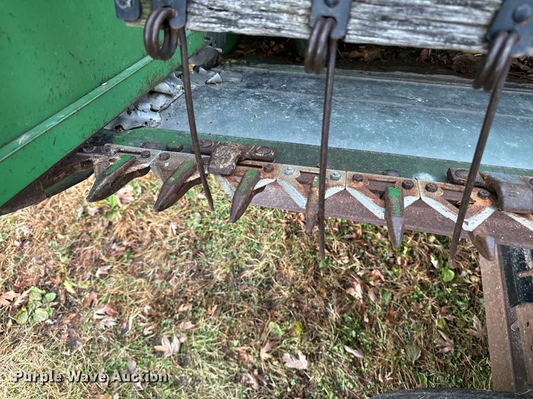 image for item EG6872 John Deere 220 rigid head