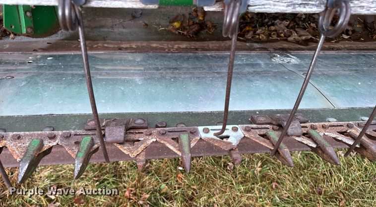 image for item EG6872 John Deere 220 rigid head