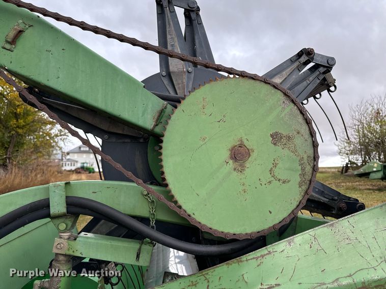 image for item EG6872 John Deere 220 rigid head