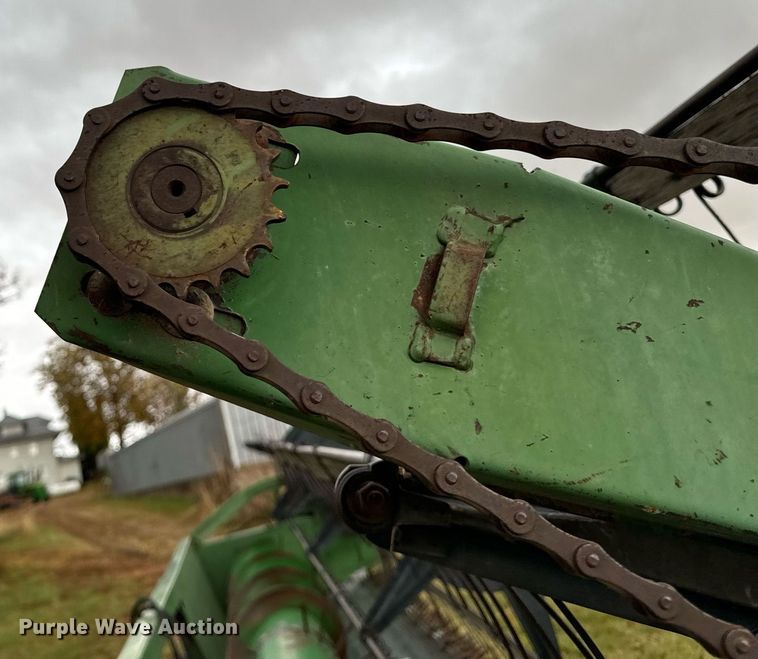 image for item EG6872 John Deere 220 rigid head