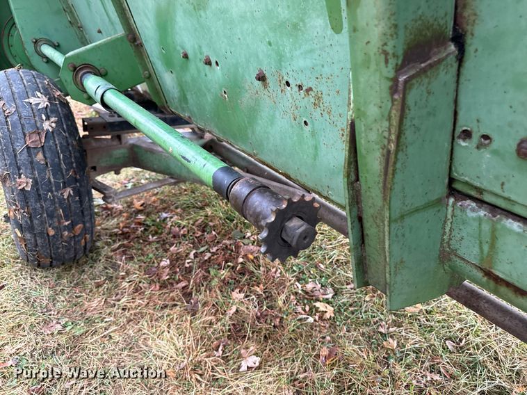 image for item EG6872 John Deere 220 rigid head