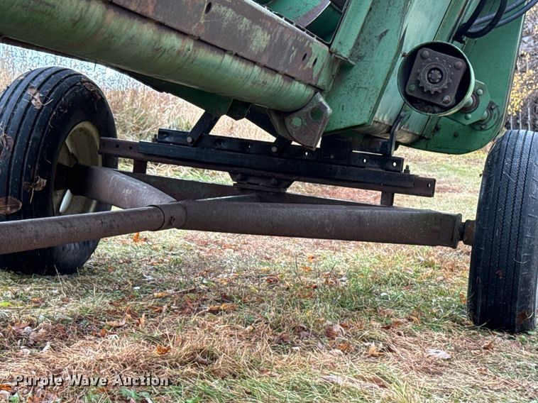 image for item EG6872 John Deere 220 rigid head