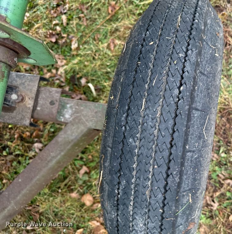 image for item EG6872 John Deere 220 rigid head