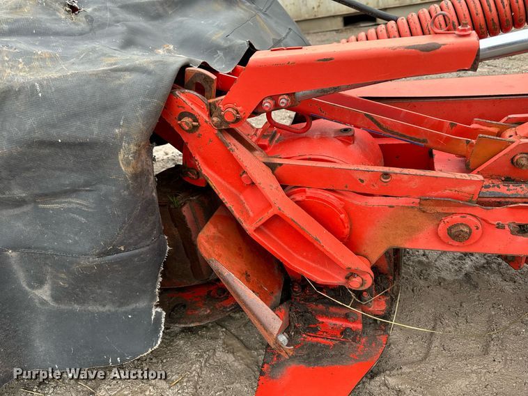 image for item EG6983 Kuhn Krause GMD 800 GII HD disc mower