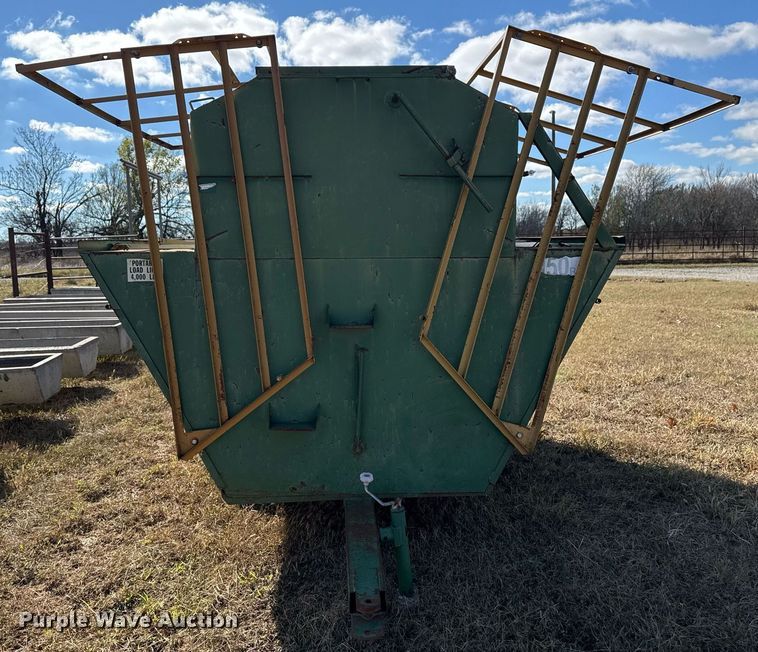 image for item EG7860 King Ag Products creep feeder