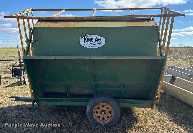 image for item EG7860 King Ag Products creep feeder