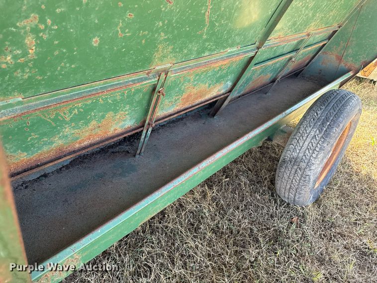 image for item EG7860 King Ag Products creep feeder