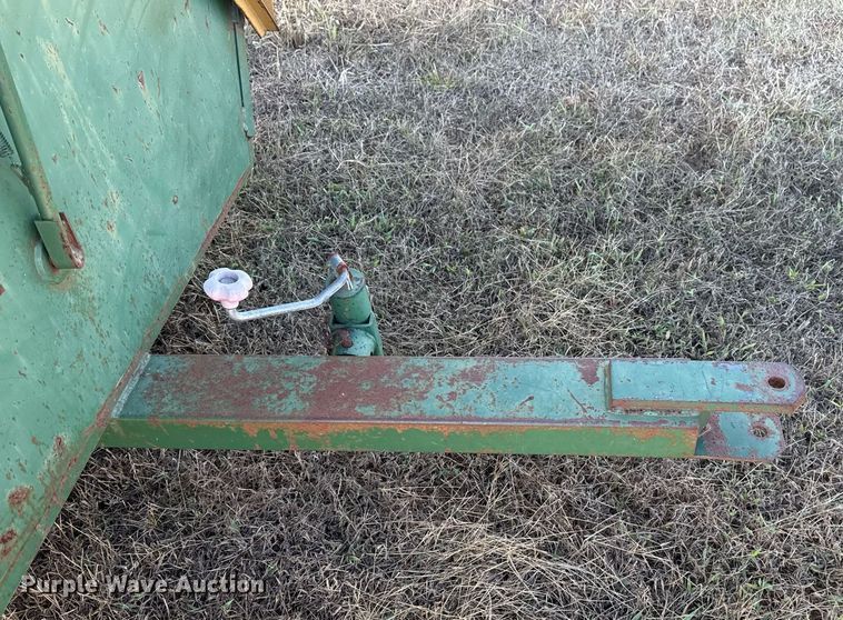image for item EG7860 King Ag Products creep feeder