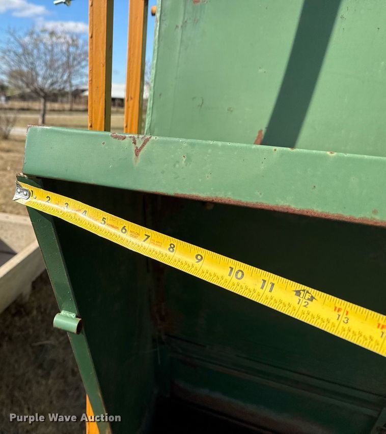 image for item EG7860 King Ag Products creep feeder