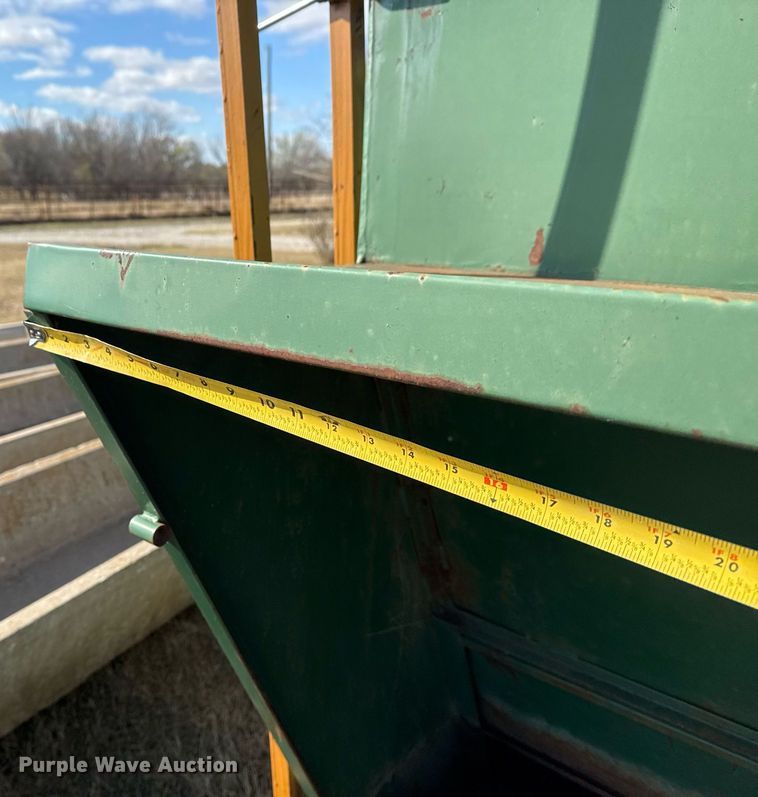 image for item EG7860 King Ag Products creep feeder