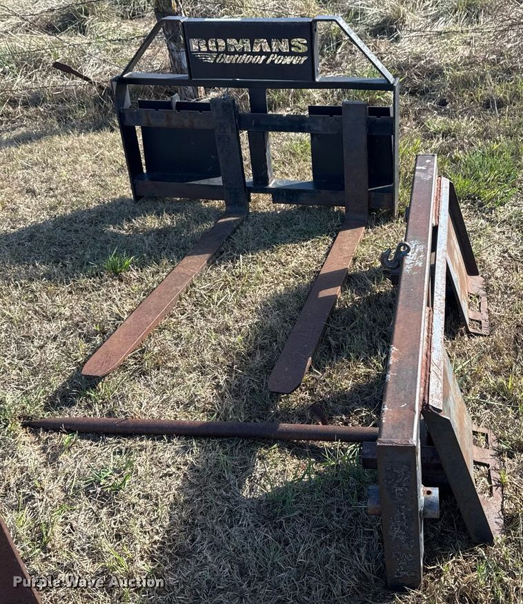 image for item EG7867 Skid steer attachments