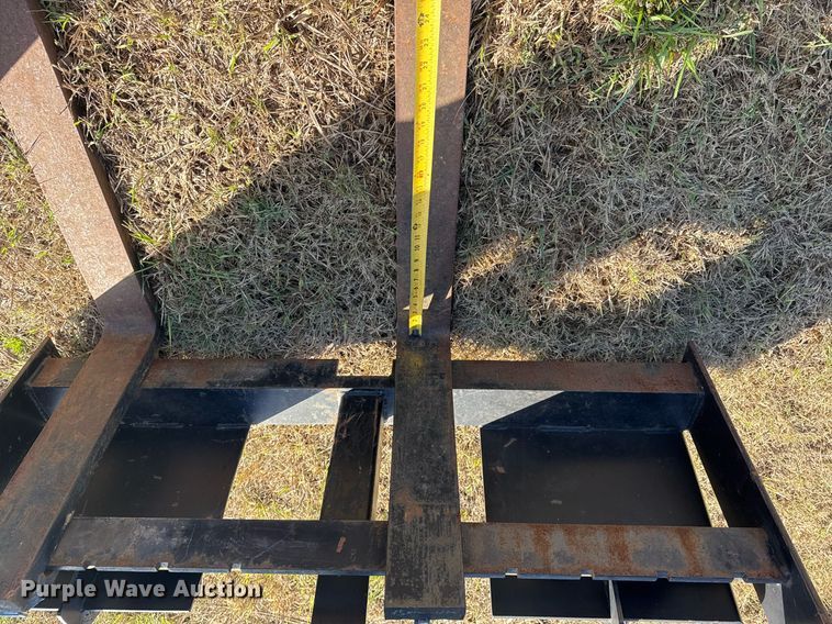 image for item EG7867 Skid steer attachments