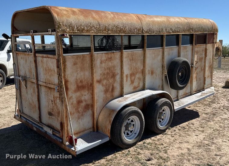 image for item EJ3195 Livestock trailer