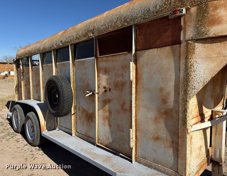 image for item EJ3195 Livestock trailer